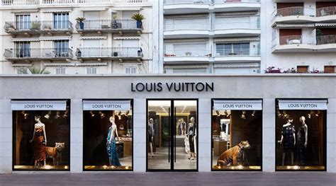 louis vuitton cannes foto|louis vuitton shop cannes.